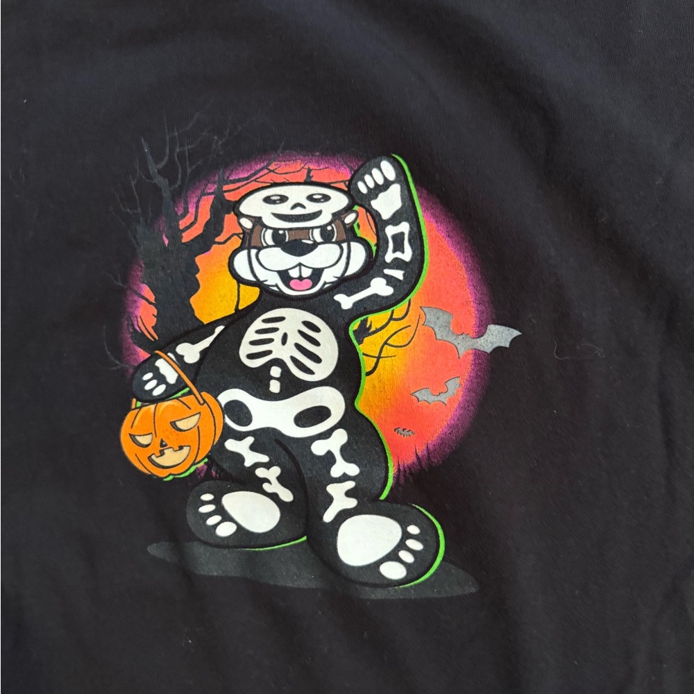 Buc-ee’s 2022 Halloween Can’t Talk Right Now I’m Doing Spooky Stuff T-Shirt L